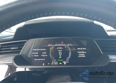 2021 Audi E-Tron Premium Quattro z USA, uszkodzony, nr VIN WA1AAAGE2MB007500